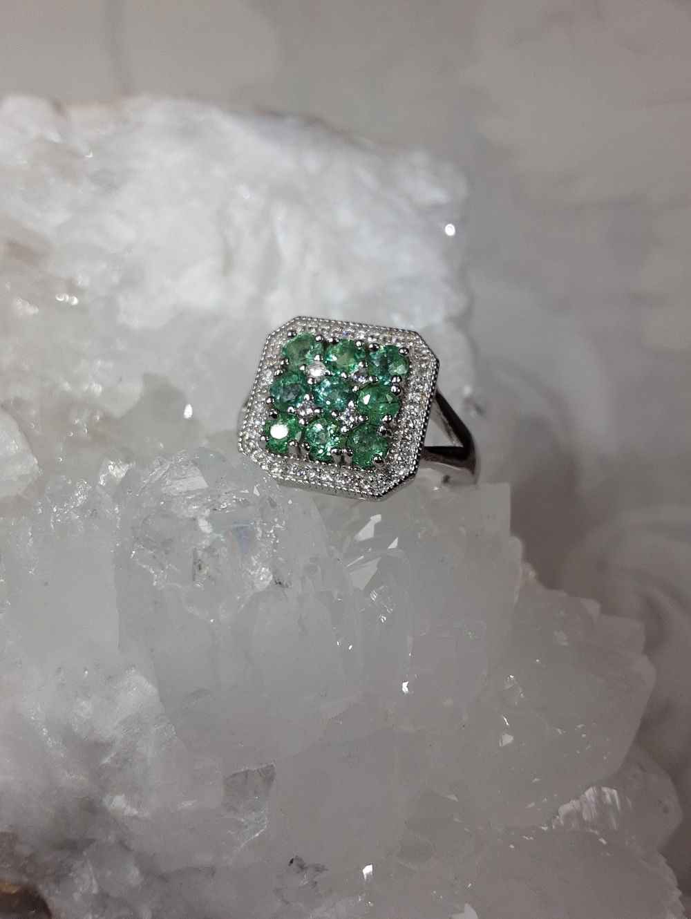 925 emerald ring. - Picture 2 of 6